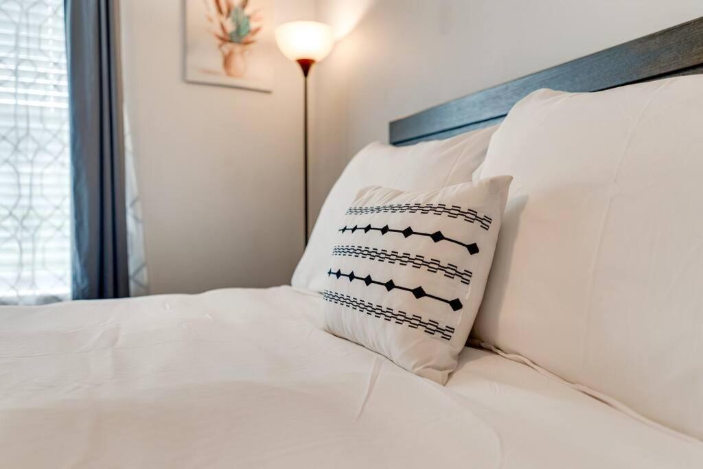 Lovely 2 Bdr Condo With Balcony 2M To Broadway Nashville Ngoại thất bức ảnh